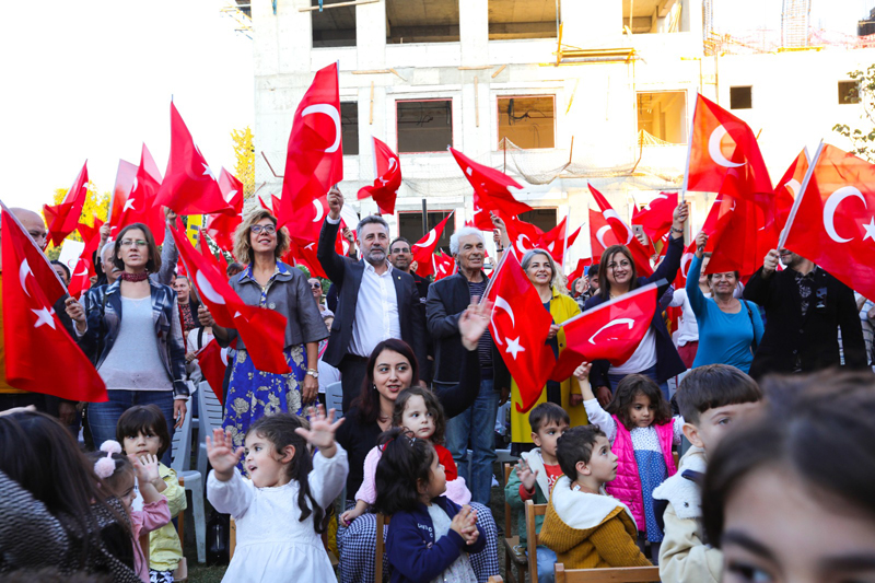 ‘Cumhuriyetin çocukları sanatla daha mutlu’